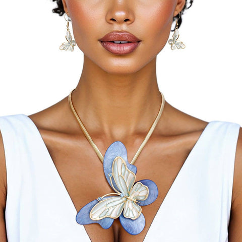 Pendant Blue Butterfly 3D Necklace for Women: Blue / Gold / 18 + 3 inches