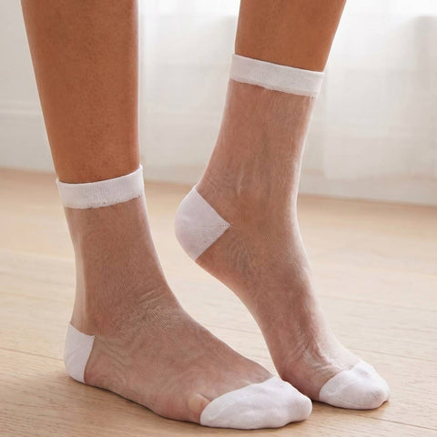 Sheer Ankle Socks: WH