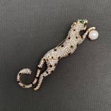 Rhinestones Inlaid Cheetah Brooch: Golden