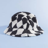 Sherpa Checker Print Fleece Bucket Hat: BW