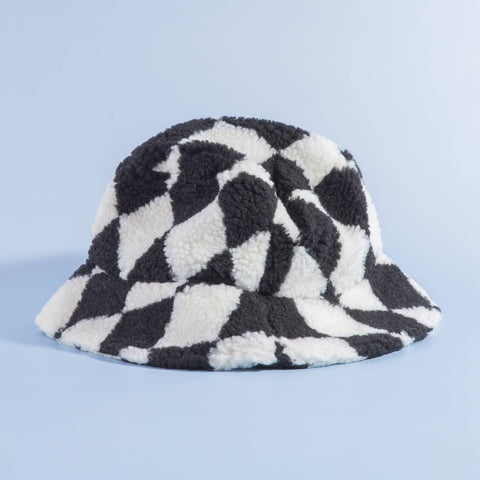 Sherpa Checker Print Fleece Bucket Hat: BW