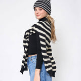 Two-Tone Striped Knitted Ruana Scarf: BLK / ONE SIZE