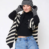 Two-Tone Striped Knitted Ruana Scarf: BLK / ONE SIZE
