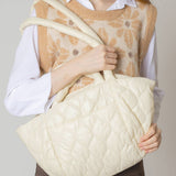 Wave Padded Shoulder Bag: BUR / ONE SIZE