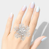 Bubble Stone Snowflake Stretch Ring: SILVER CLEAR