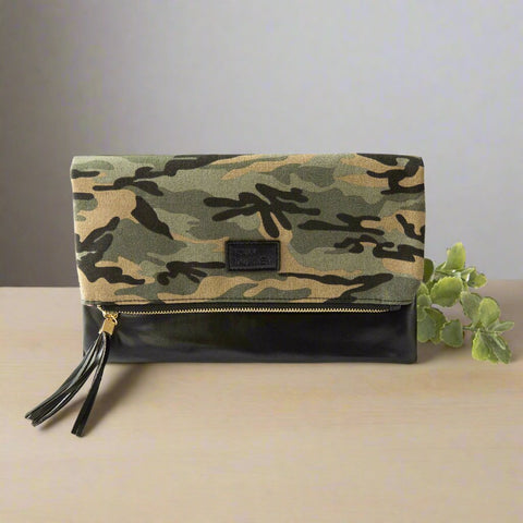 Light camo purse